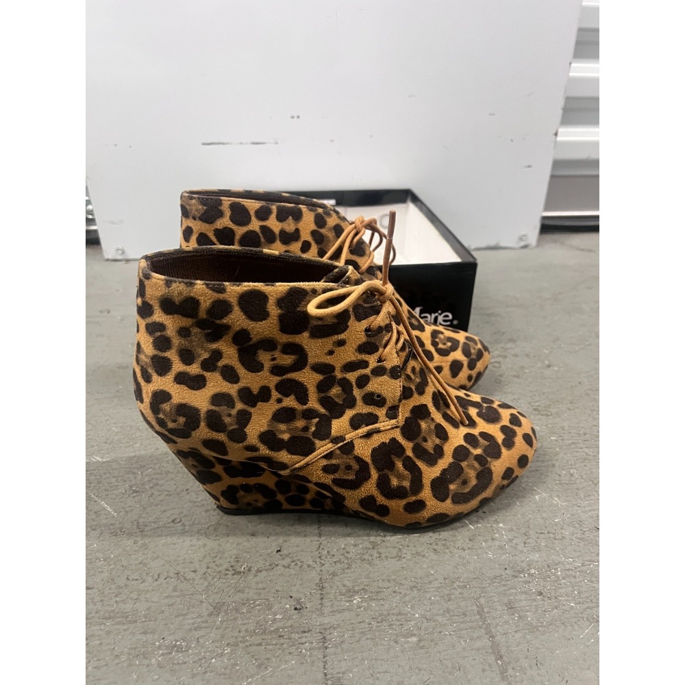 Bella Marie Sally-5 Boots Womens US 10 Beige Leopard Print Wedge Heel Bootie